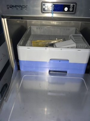 Фото Стаканомоечная машина Compack X28E - EXUS, картинка, монтаж, сервис, доставка, сервисное обслуживание