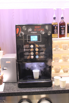 Фото Профессиональная кофемашина Saeco Phedra Espresso Evo, картинка, монтаж, сервис, доставка, сервисное обслуживание