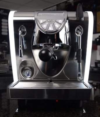 Фото Кофемашина Nuova Simonelli Musica (Низкая группа), картинка, монтаж, сервис, доставка, сервисное обслуживание